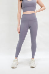 Demure Smooth Legging