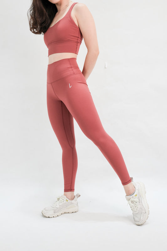Demure Smooth Legging