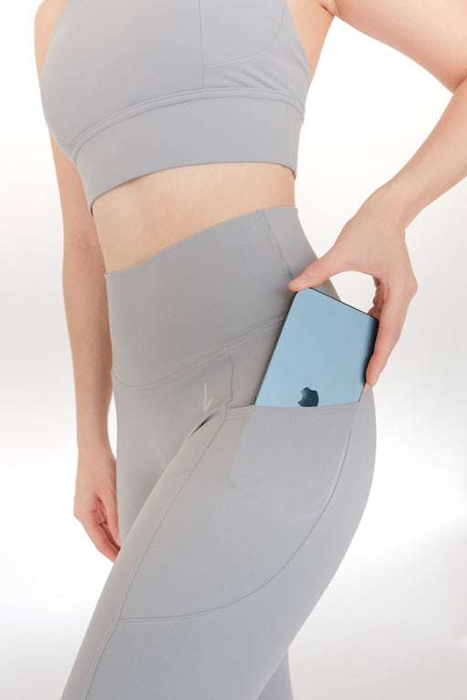 Brace Pocket Legging